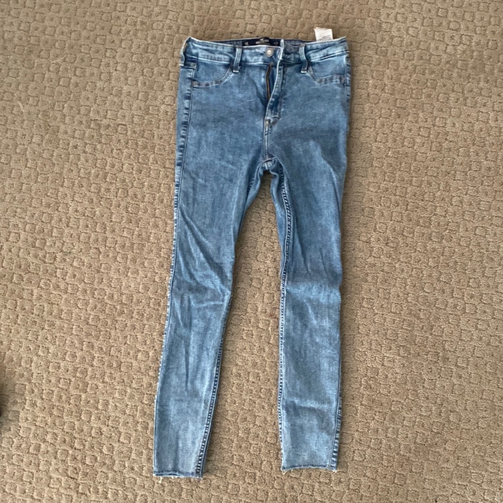 Hollister jeans size 5 regular